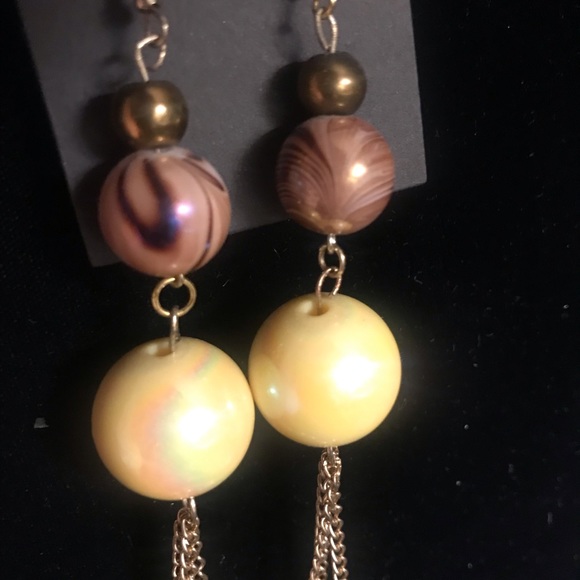 love, Savvy Handcrafted Bronze/Gold/Yellow Beads w/ Chain Statement Earrings - Picture 2 of 4